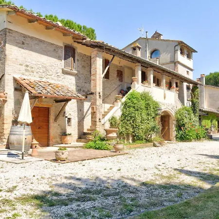 In With Pool And Vineyards Holiday home Marsciano