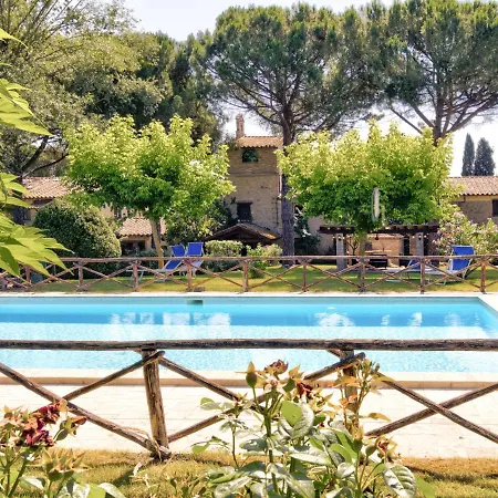In With Pool And Vineyards Сasa de vacaciones